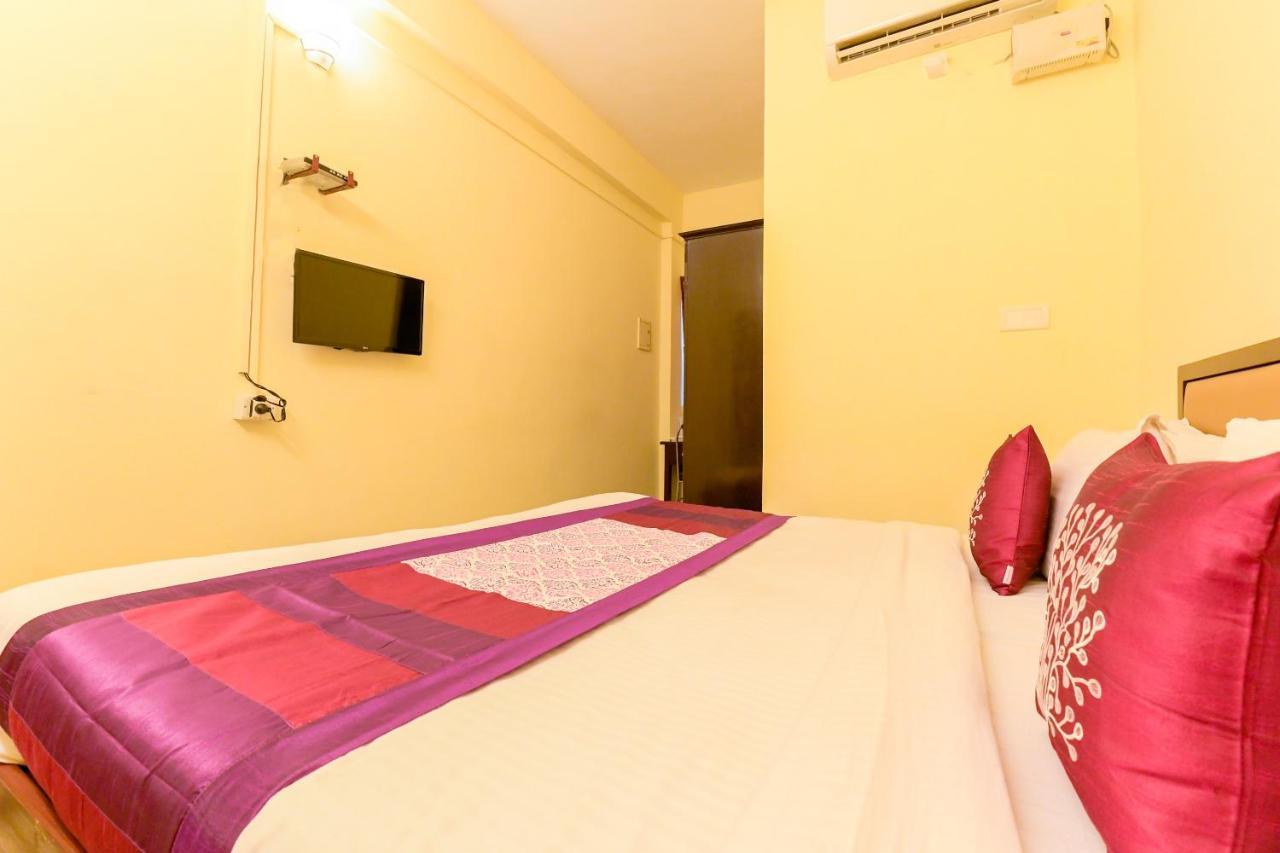Oyo 8273 Diamond Inn Kochi エクステリア 写真