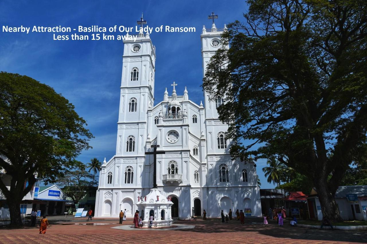 Oyo 8273 Diamond Inn Kochi エクステリア 写真